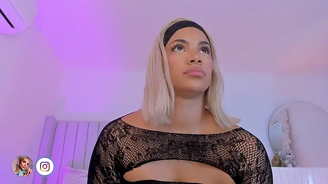 Shelynna_azzul live sex cam