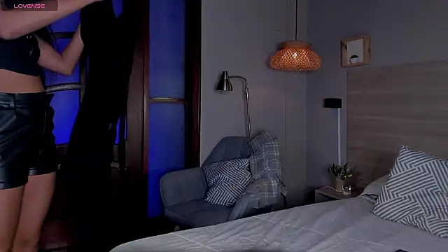 nayah__ live sex cam