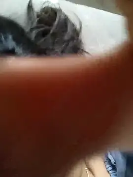 canelleGarces's cam snapshot