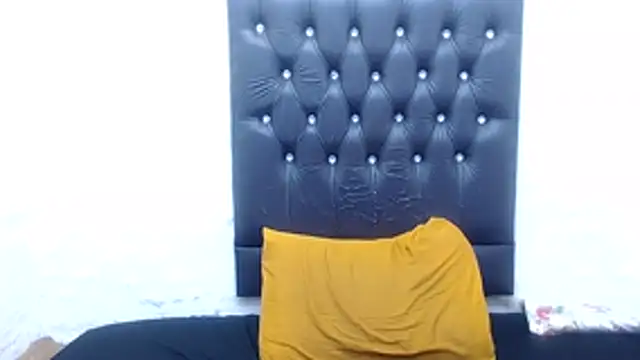 AUGUSTBLOOMxx's cam snapshot