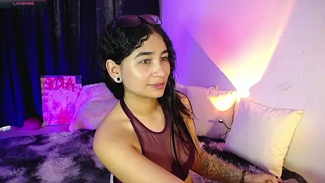 thalia_069's cam snapshot