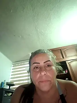 maynor_1998's cam snapshot