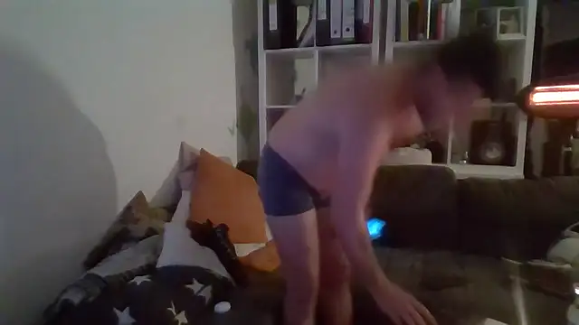 Fuckbuddy36's cam snapshot