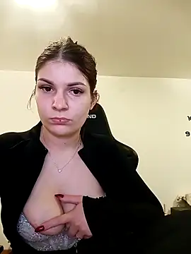 MeCherryy's cam snapshot