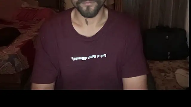 MakeMeAwareAah's cam snapshot