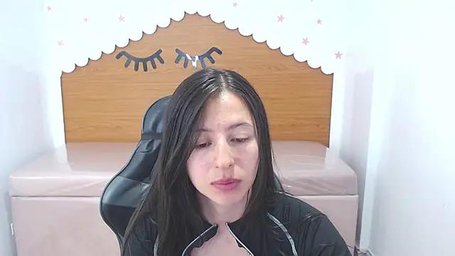 scarlett_percy_t's cam snapshot