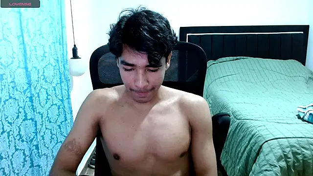 Tyler_prince's cam snapshot