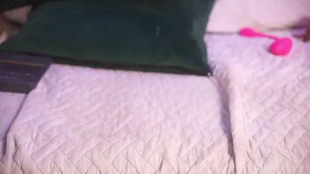 crystal_gilton's cam snapshot