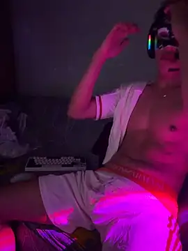 boyhigh1997 live sex cam