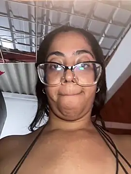 Jessyivonne live sex cam