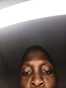 Biguyzi live sex cam