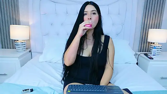 BellaFoox's cam snapshot