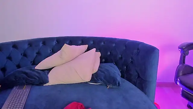 Jessy_Adams25's cam snapshot