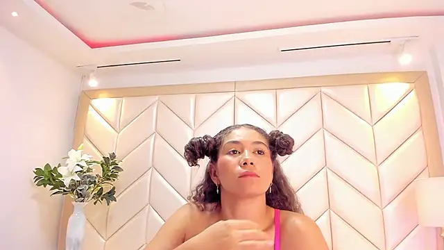 CamilaCastillo's cam snapshot