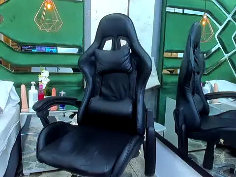 MiladyFoxx's cam snapshot