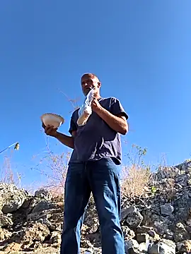 FloppyPickle4u's cam snapshot