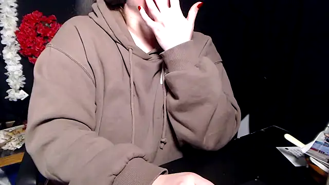 chloereinaprestation's cam snapshot