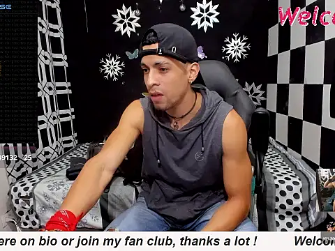 MikeRose94's cam snapshot