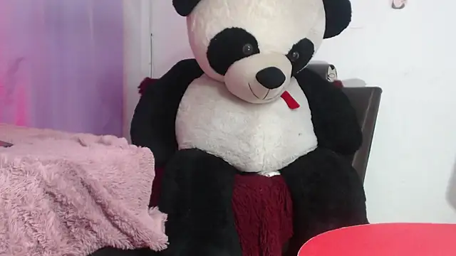 eimyy_rouse's cam snapshot