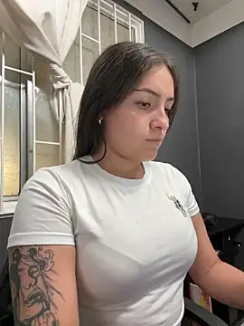 Alyha_Cortes's cam snapshot