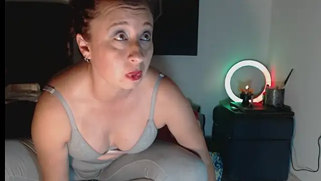 Milf_Valeria's cam snapshot