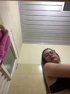 honey_luminair's cam snapshot