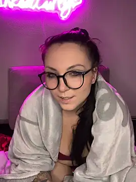 InkedCurly_L's cam snapshot