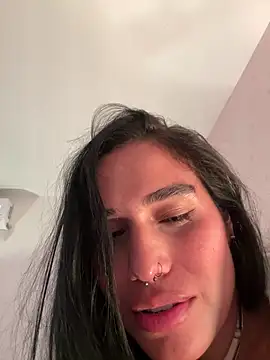 Bella__Wood live sex cam
