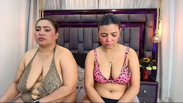 Karina_Mendoza's cam snapshot