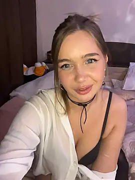 SilverHanna's cam snapshot