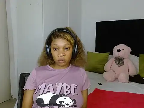 LustyBerry's cam snapshot