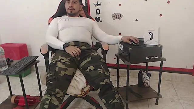 KalethBigDick live sex cam