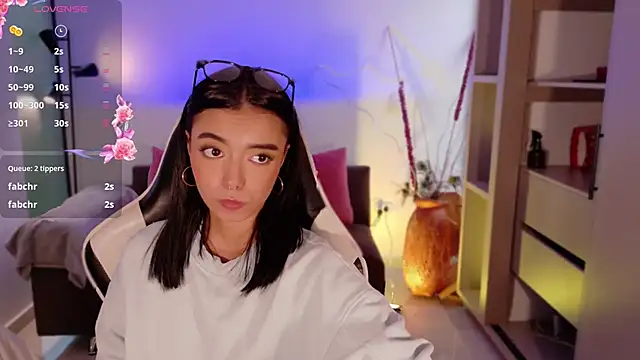 AnabelWolf live sex cam