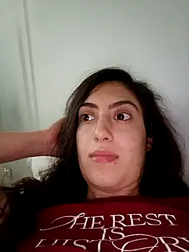 MIYESSI live sex cam