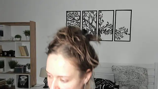 MalvinaTrafford's cam snapshot