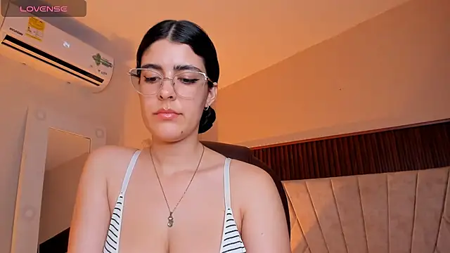 _Niah_ live sex cam