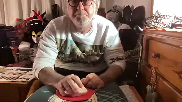 EroticVenetian live sex cam