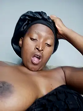 MISS-ENTITLED's cam snapshot