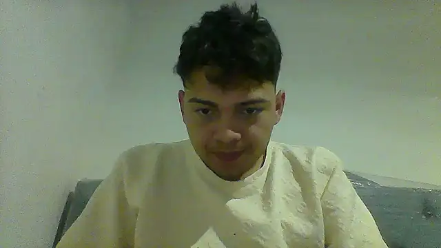 antonela_and_mack's cam snapshot