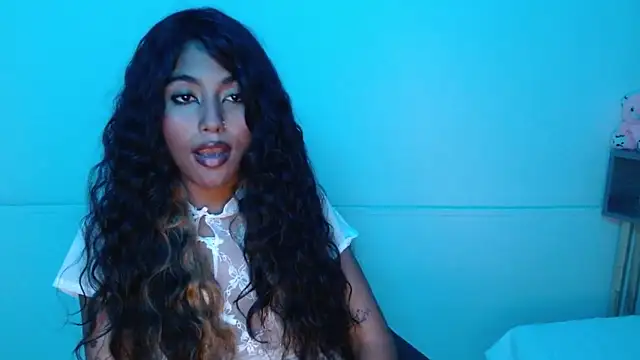 Bia_LuxBia_Lux's cam snapshot