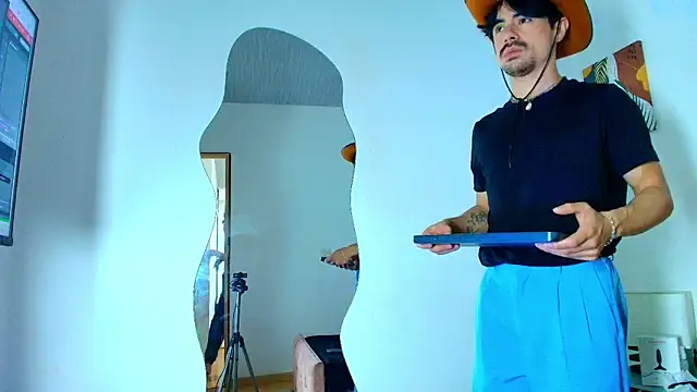 Ethan_Briggs_ live sex cam