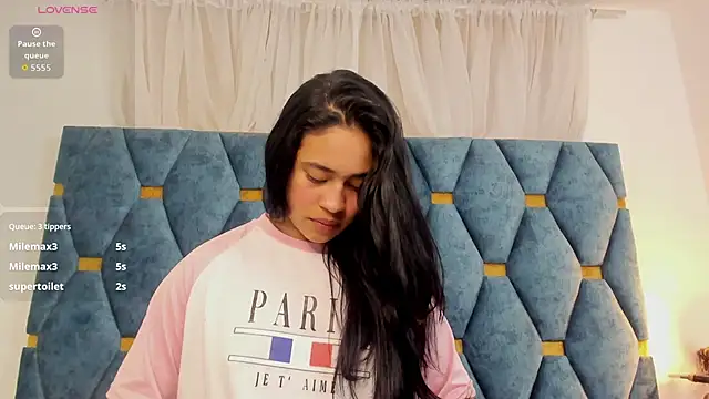 Sofia_ll's cam snapshot