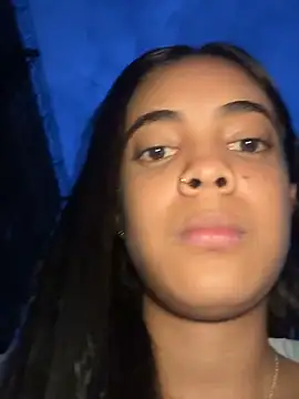 NAUGHTY_LITTLE_18 live sex cam