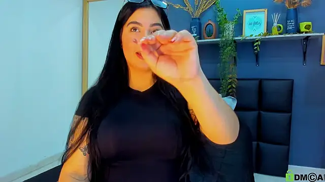 eliza_pink24's cam snapshot