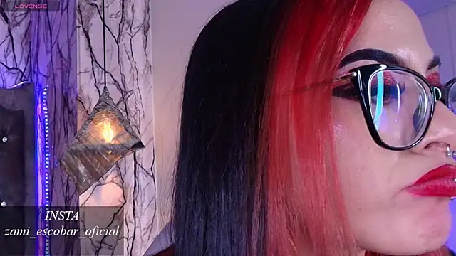 Zami_Escobar_of's cam snapshot