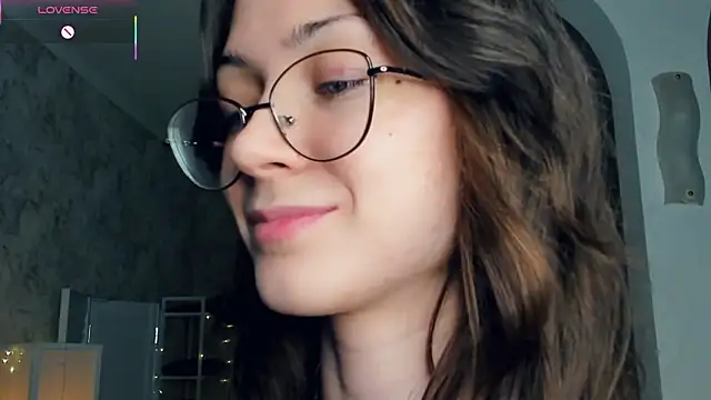 ReneeLippeatt live sex cam