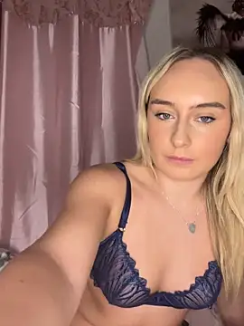 Scarletbx's cam snapshot