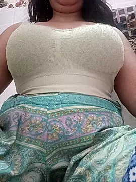 cute-mahek's cam snapshot