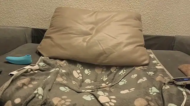 Oulola777's cam snapshot