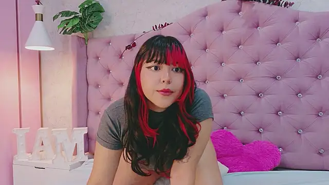 EllieNeptune_'s cam snapshot